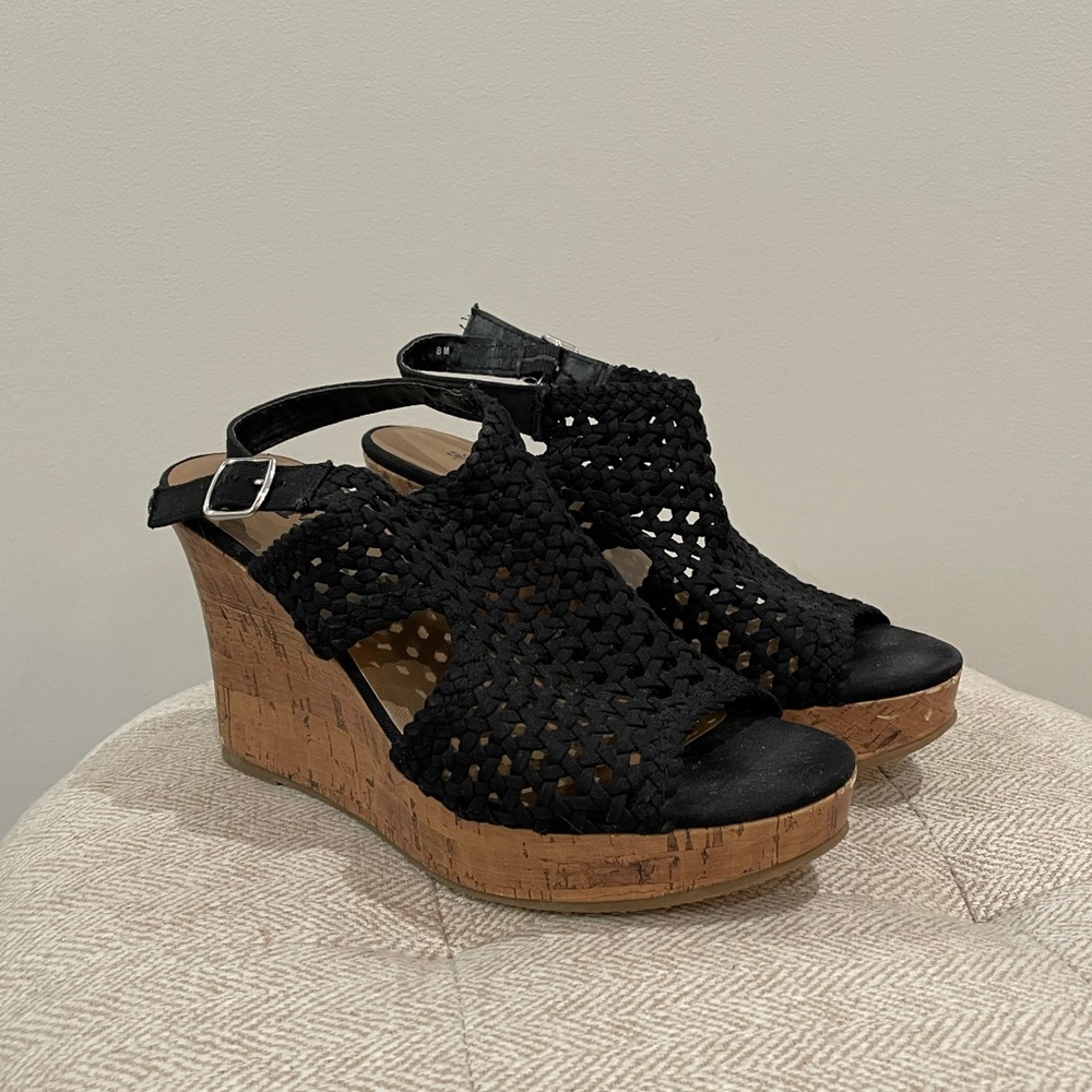 Black Mudd Wedges